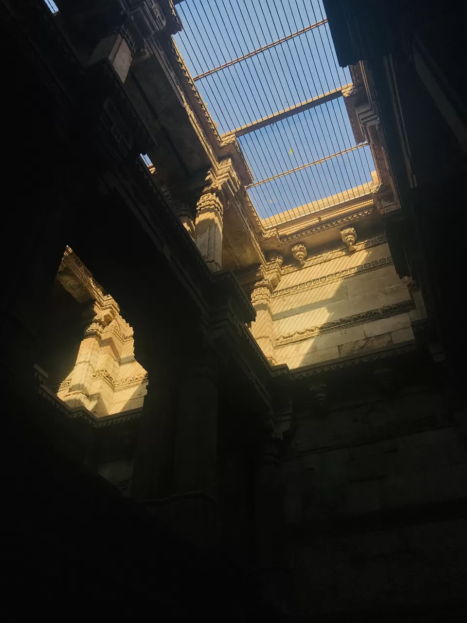 Photo of The Adalaj Stepwell, Adalaj Road, Adalaj, Gujarat, India by Yoganand