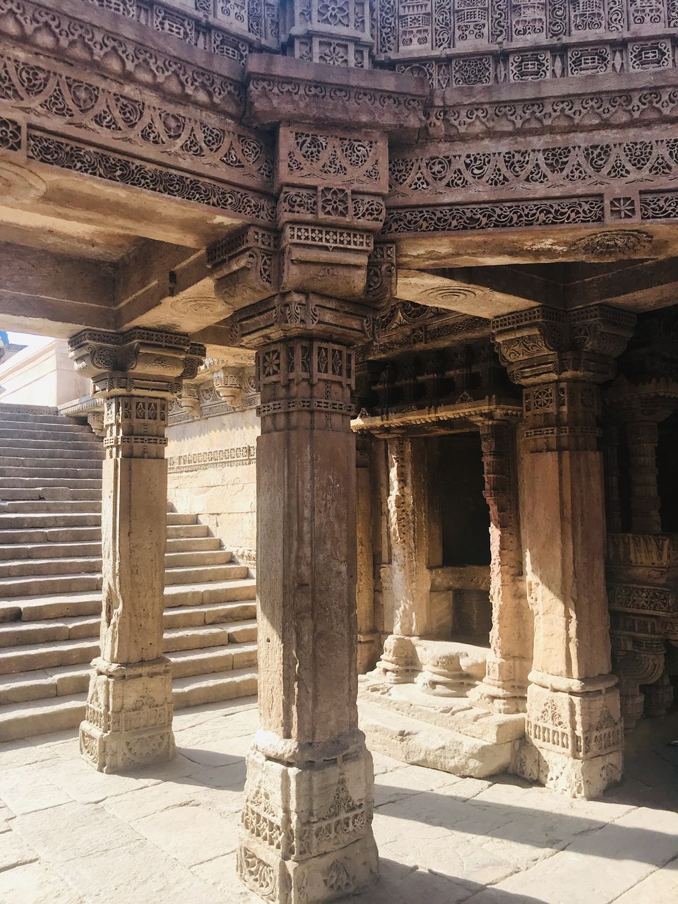 Photo of The Adalaj Stepwell, Adalaj Road, Adalaj, Gujarat, India by Yoganand