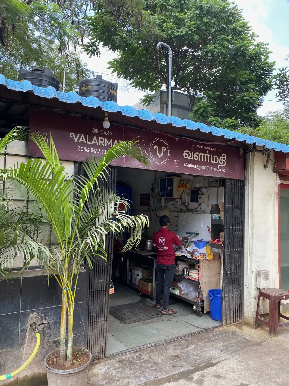 Photo of Valarmathi Hotel (Kongunaatu Samayal), RK Photo Center, Race Course Road, Race Course, Opp, Coimbatore, Tamil Nadu, India by Yoganand