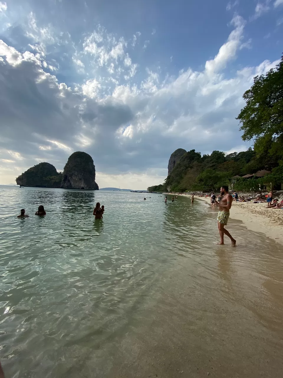 Photo of Phra nang Cave Beach, Krabi, Thailand by Yoganand