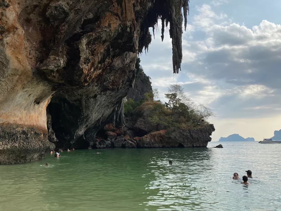 Photo of Phra nang Cave Beach, Krabi, Thailand by Yoganand