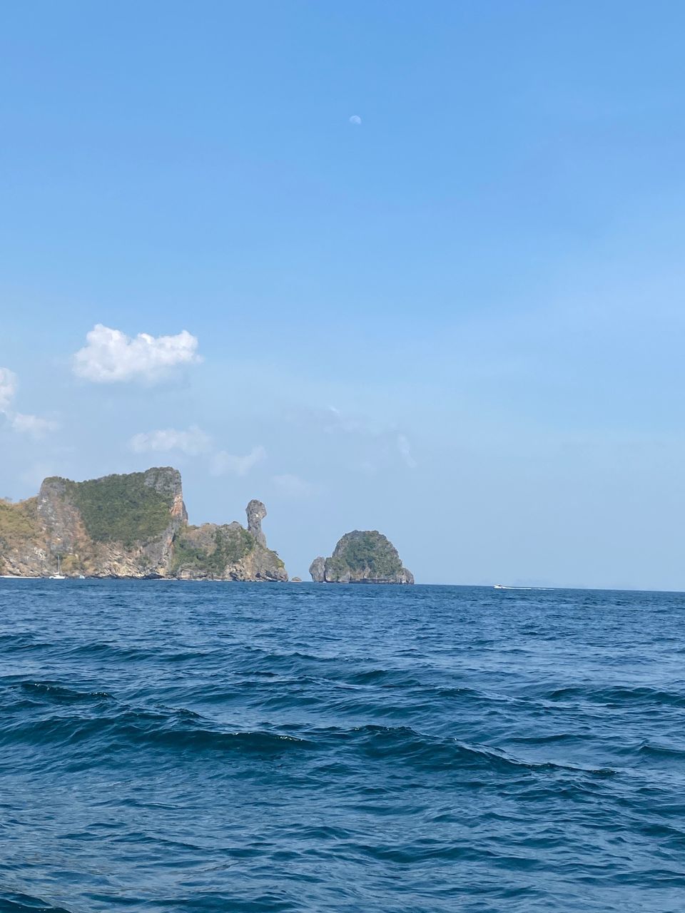 Photo of Chicken Island (Koh Poda Nok), Ao Nang, Mueang Krabi District, Krabi, Thailand by Yoganand