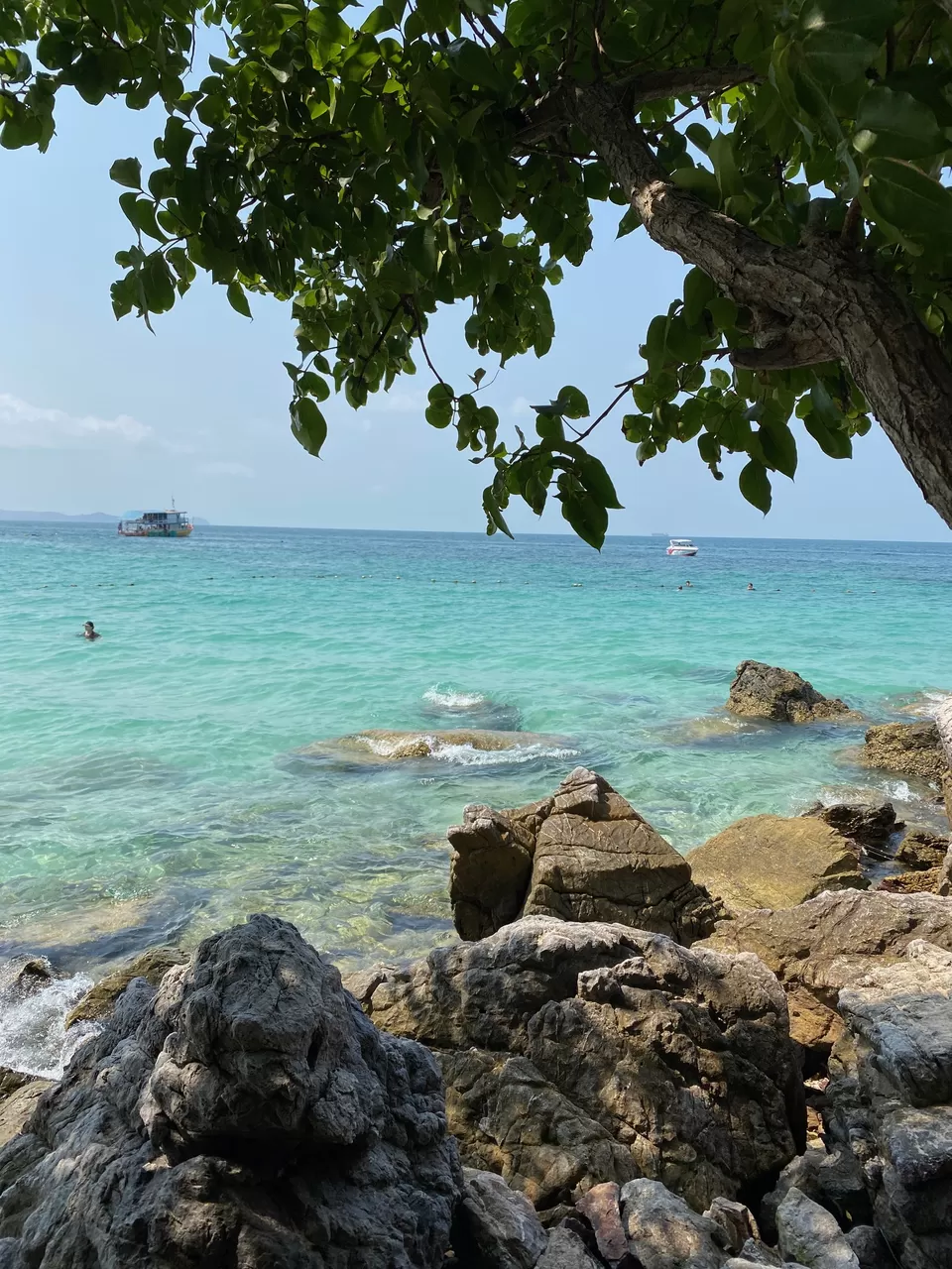 Photo of Tawaen beach, Bang Lamung District, Chon Buri, Thailand by Yoganand