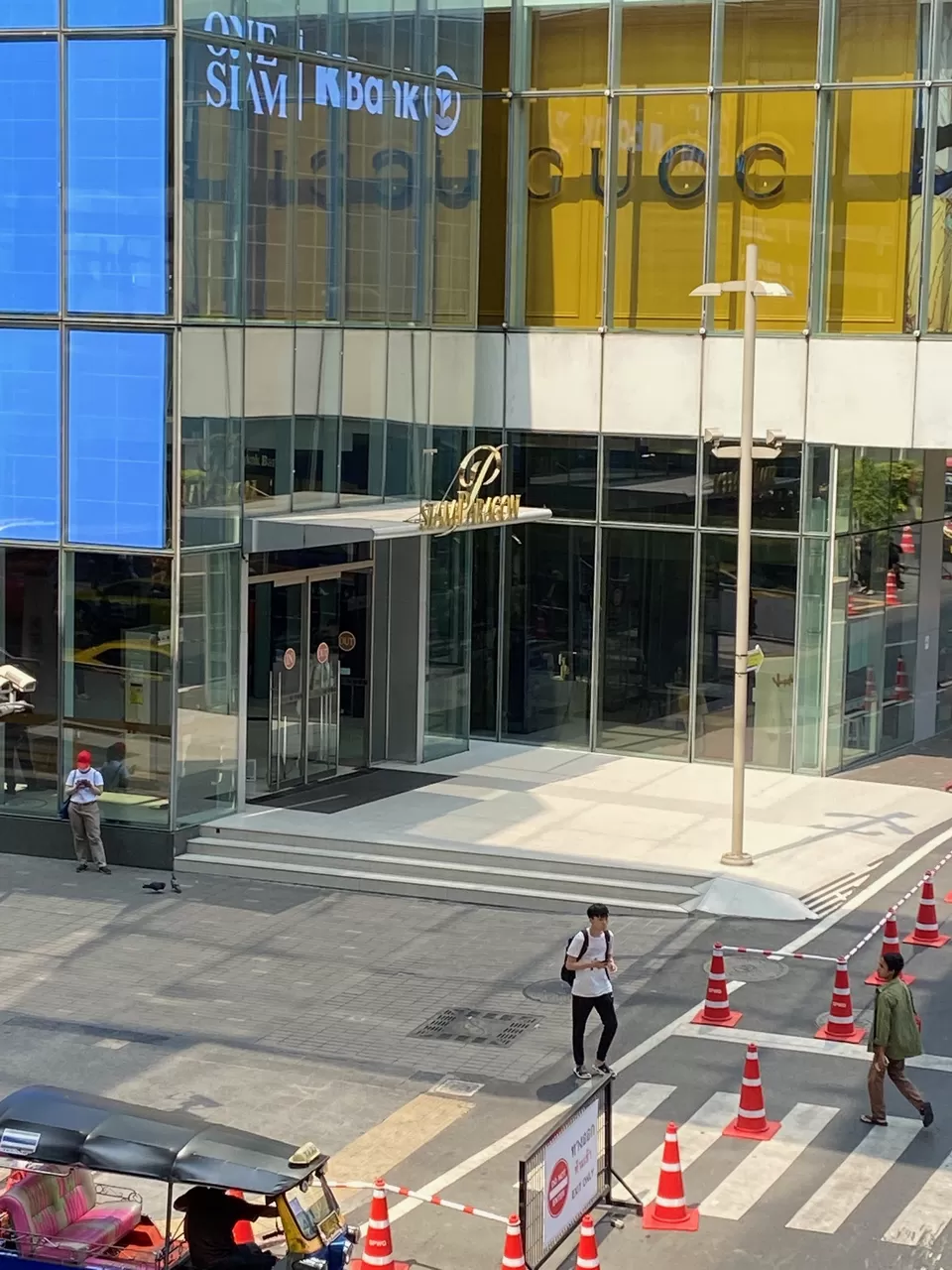 Photo of Siam Square One, Rama I Road, Pathum Wan, Pathum Wan District, Bangkok, Thailand by Yoganand