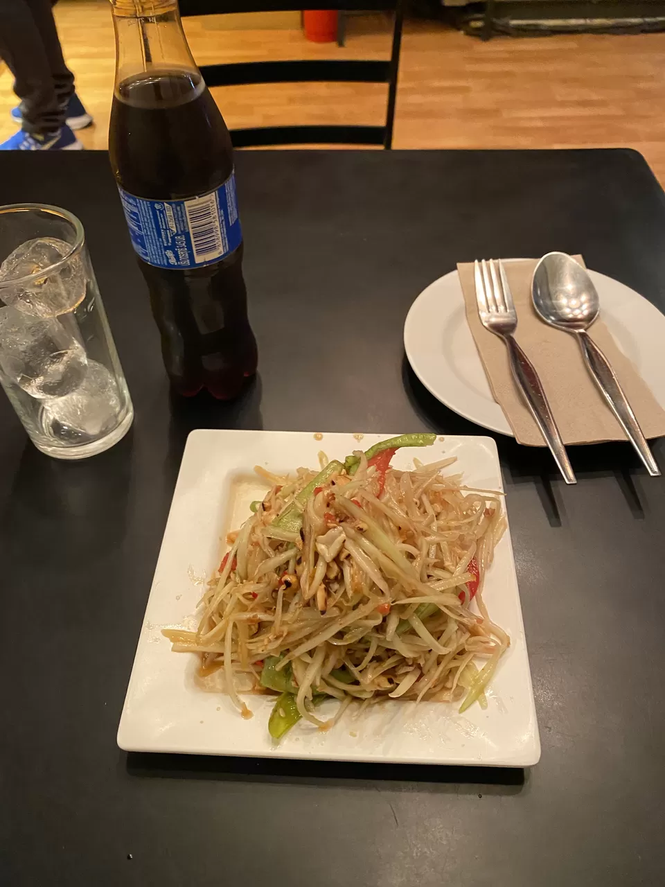 Photo of Thipsamai, Maha Chai Road, Samran Rat, Phra Nakhon, Bangkok, Thailand by Yoganand