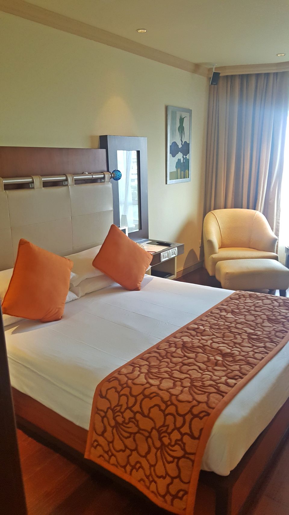 Photo of Vivanta by Taj President, Cuffe Parade, Mumbai, Maharashtra, India by Sona Wadhwa
