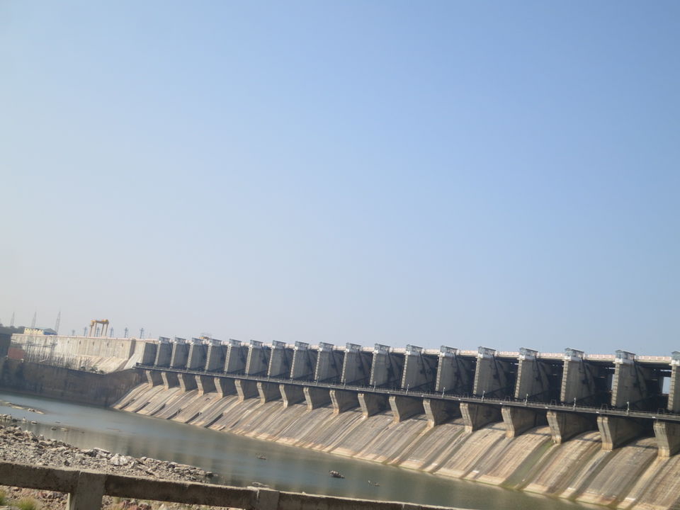 Photo of Almatti Dam, Araladinni, Karnataka, India by Gautam Vaishnav