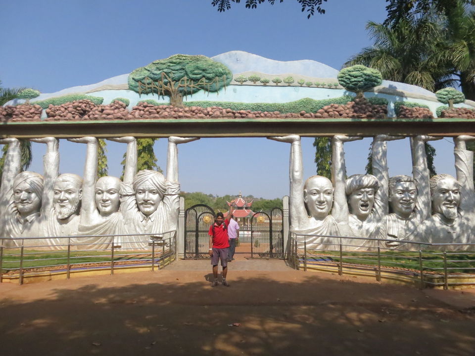 Photo of Almatti Dam, Araladinni, Karnataka, India by Gautam Vaishnav