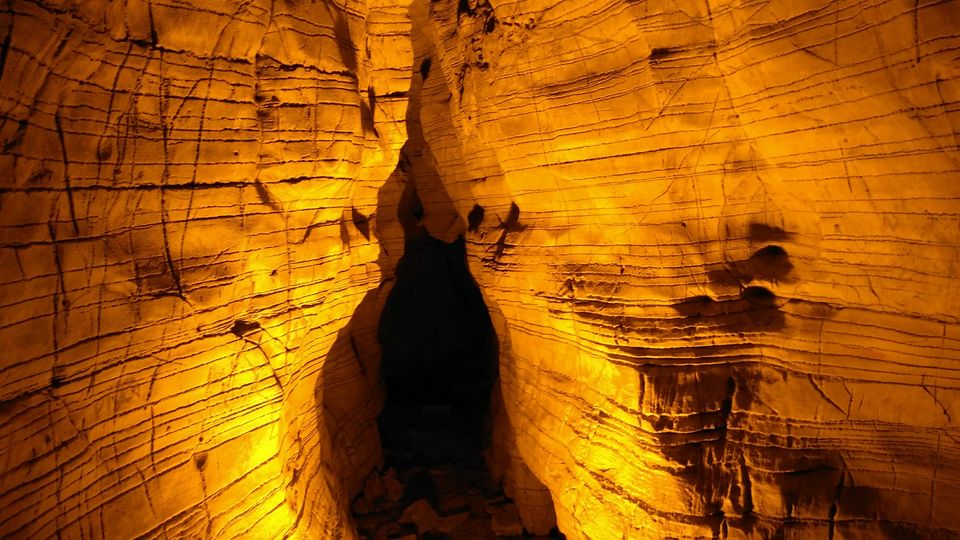 Photo of Travelled to belum caves and grand canyon on low budget by public transport in 960rs. by Gautam Vaishnav - IG: Gautii009