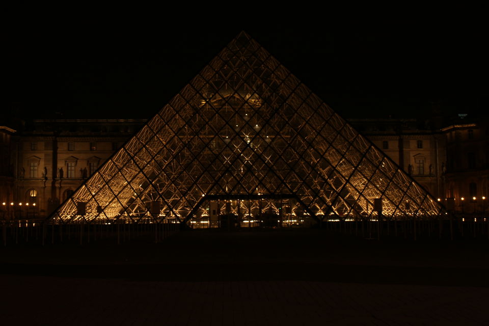 Photo of Quick Getaway to Paris on Christmas! by Vivek Suryamurthy