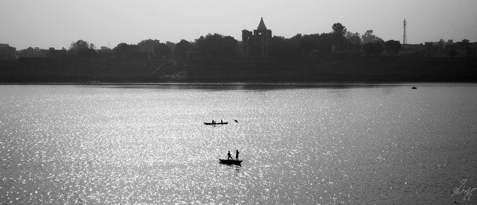 Photo of Varanasi - The essentials! by Kaustav Sen