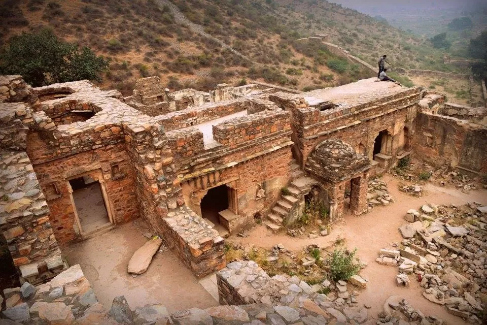 Photo of Bhangarh by Sayan Debnath