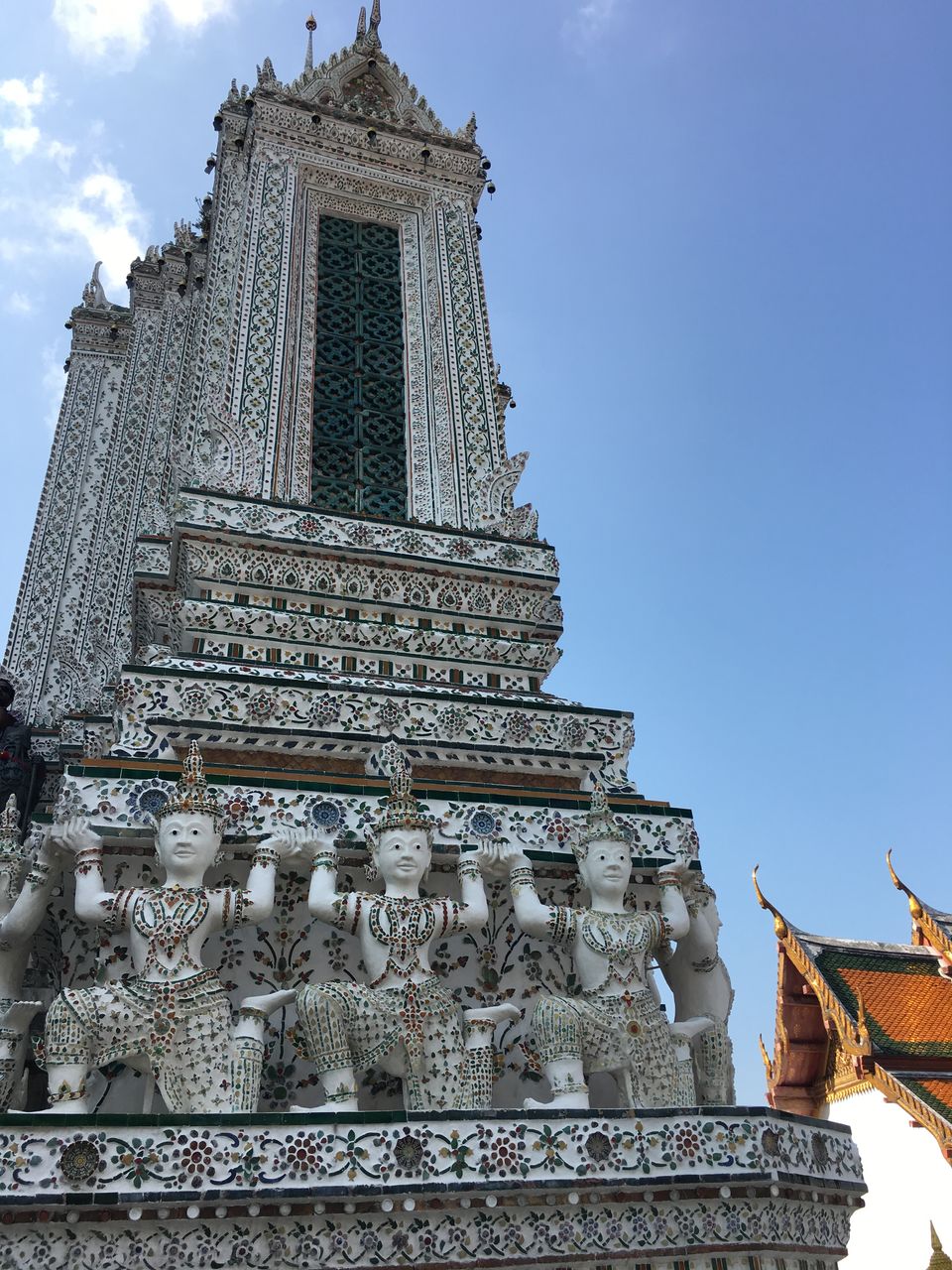 Photo of Wat Arun Bangkok Thailand by Parveen Choudhury