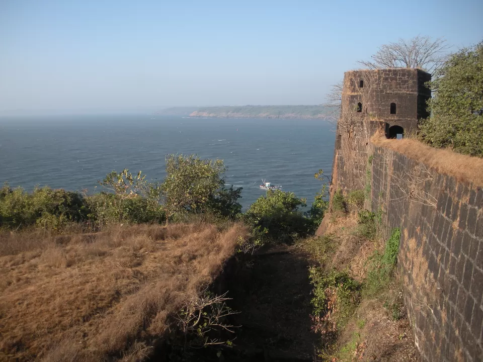 Photo of Jaigad Fort, Jaigad, Maharashtra, India by Pallavi 