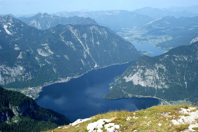 Photo of 3 Low-Cost European Road Trips That Should Be On Every Traveller's Bucket List 12/13 by Pallavi Paul
