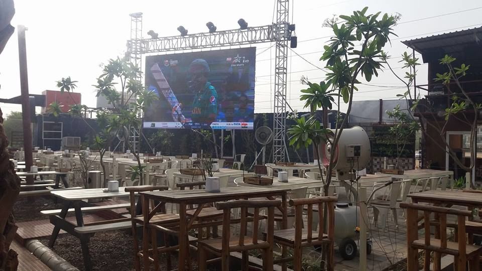 Photo of Bring Your Own Booze To These Insta-Worthy Bars In Delhi NCR And Party Without Going Broke by Pallavi Paul