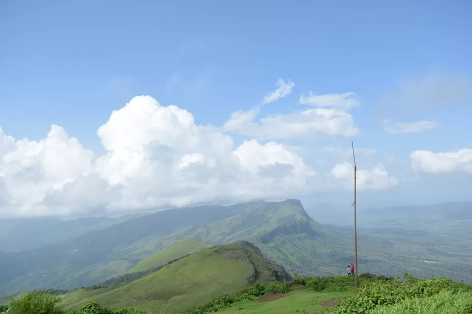 Photo of Mullayanagiri Peak, Pandaravalli, Karnataka by Havana Gowda