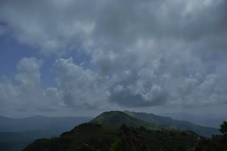 Photo of Mullayanagiri Peak, Pandaravalli, Karnataka by Havana Gowda