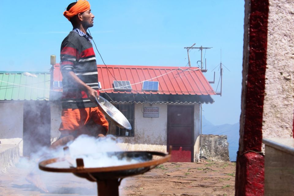Photo of To the Highest Peak in Karnataka: My Hike to Mullayanagiri 17/24 by Hrishikesh Baruah