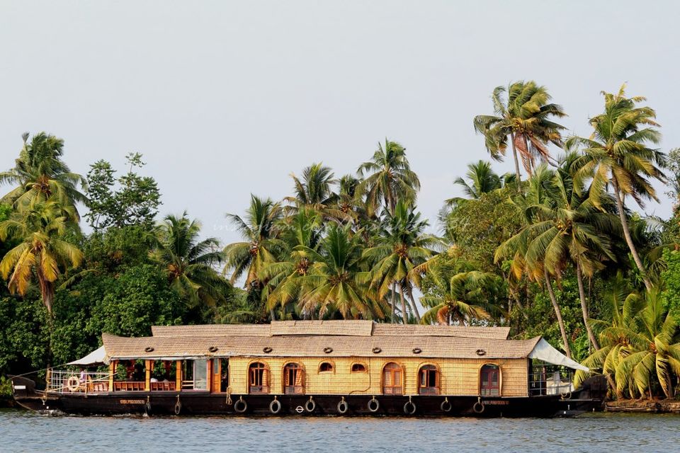 Photo of Alleppey, The Venice of the East by Hrishikesh Baruah