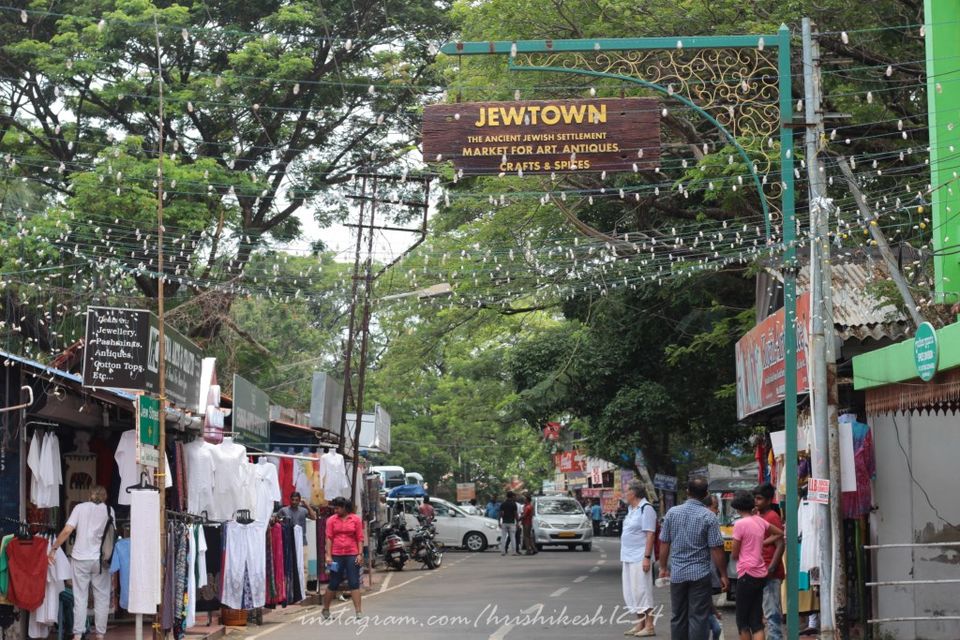 Photo of Jew Town, Anavathil, Kappalandimukku, Mattancherry, Kochi, Kerala, India by Hrishikesh Baruah