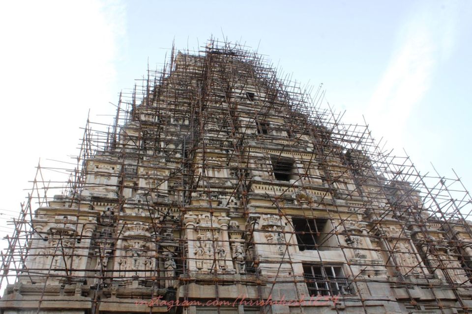 Photo of Virupaksha Temple East Gopura, Hampi, Karnataka, India by Hrishikesh Baruah