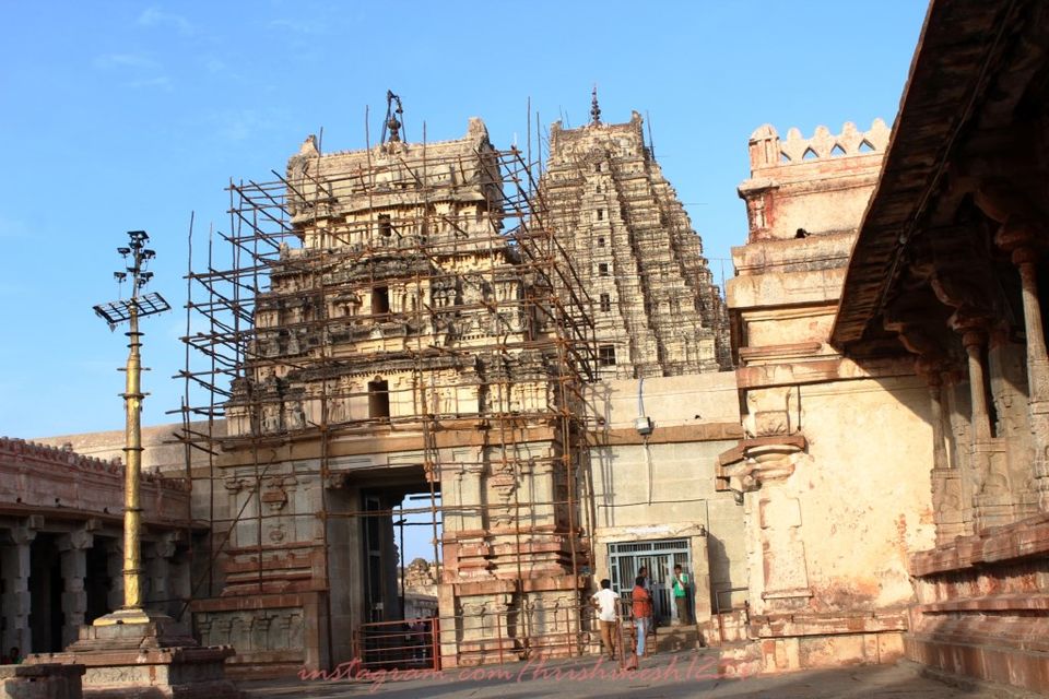 Photo of Virupaksha Temple East Gopura, Hampi, Karnataka, India by Hrishikesh Baruah