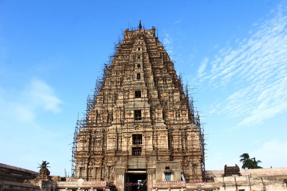 Photo of Virupaksha Temple East Gopura, Hampi, Karnataka, India by Hrishikesh Baruah