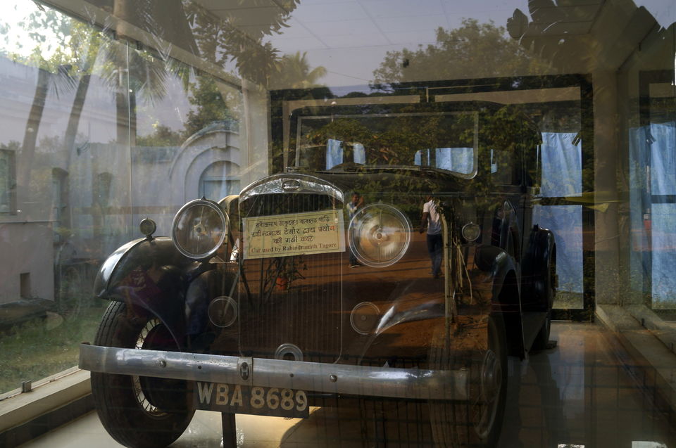 Photo of Santiniketan, West Bengal, India by Kshitiz Goliya