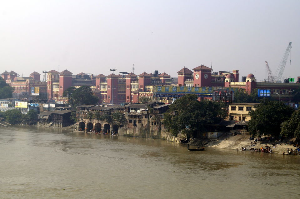 Photo of Howrah Bridge, Howrah, West Bengal, India by Kshitiz Goliya