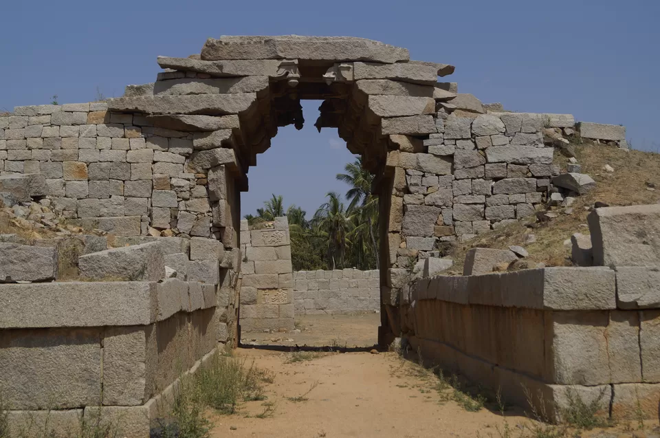 Photo of Bhima Gateway Hampi, Hampi, Karnataka, India by Kshitiz Goliya