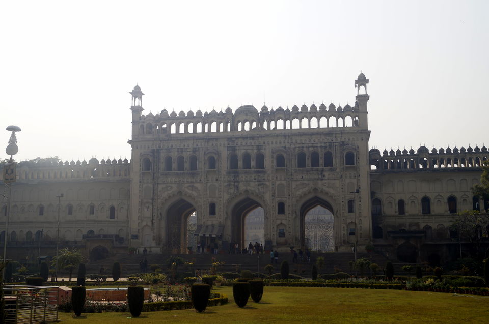 Photo of Bada Imambara (Main Building), Machchhi Bhavan, Lucknow, Uttar Pradesh, India by Kshitiz Goliya
