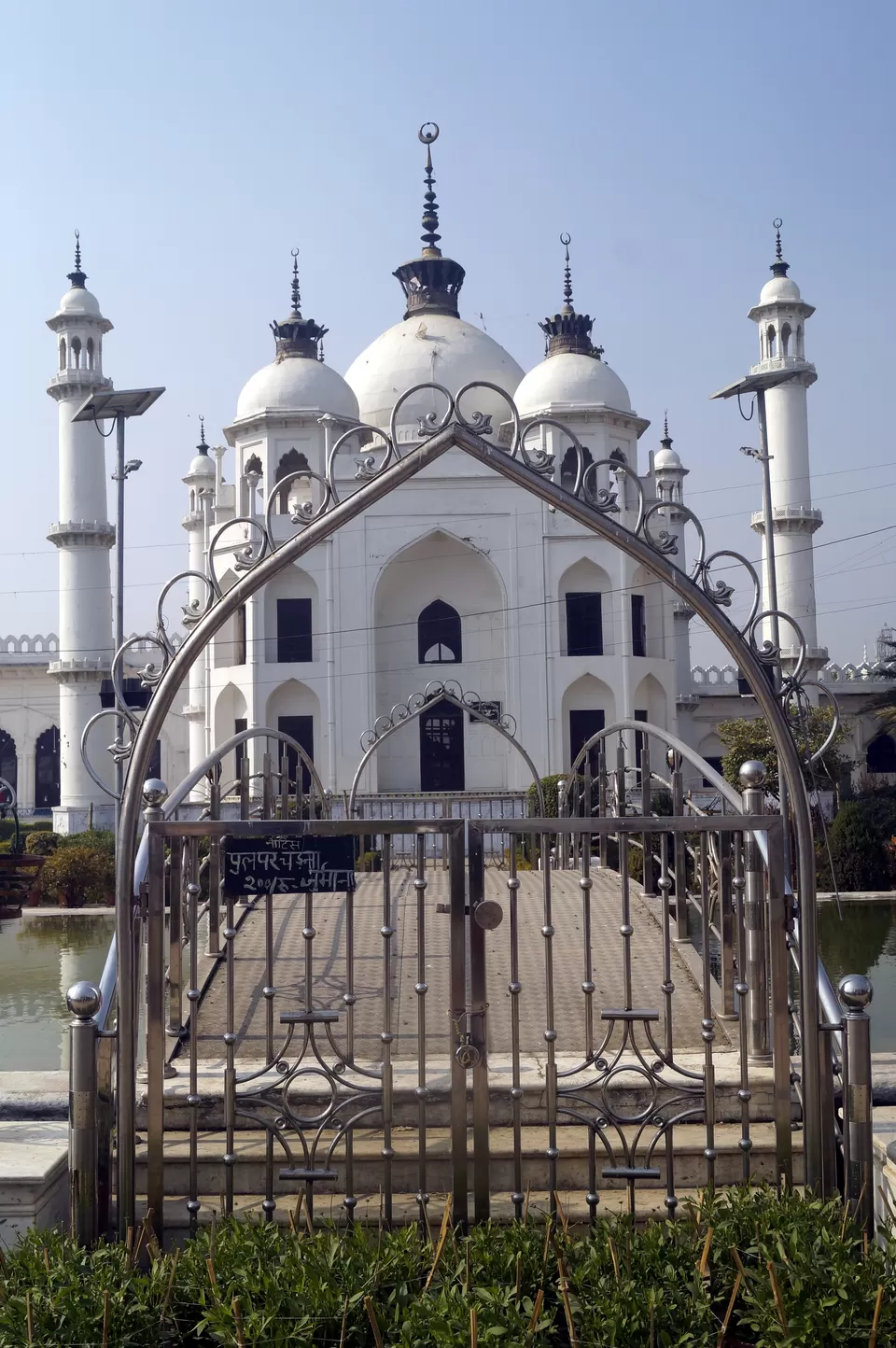 Photo of Chota Imambara, Hussainabad Road, Daulatganj, Lucknow, Uttar Pradesh, India by Kshitiz Goliya