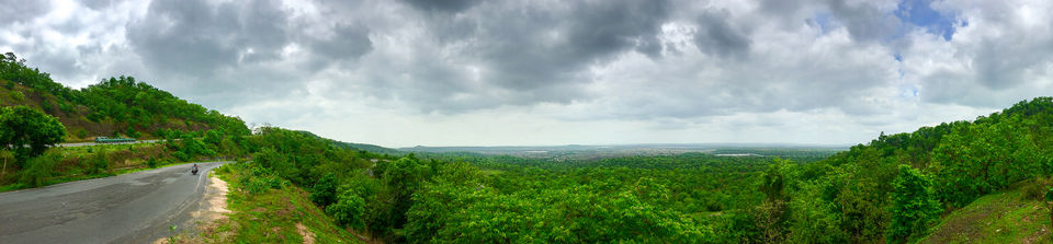 Photo of Soul Searching in the largest water-falls of Telangana. 3/8 by Nirbhay Pearala