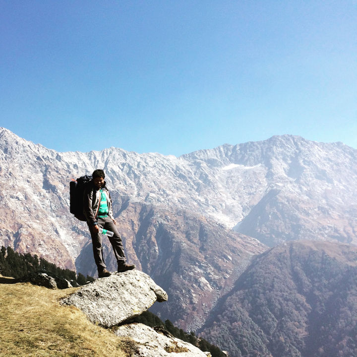 Photo of Trail to Lahesh Caves, Illaqa, Kangra, Himachal Pradesh, India by Apurve Gupta