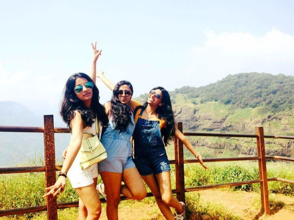 Photo of Walking along the railway tracks: Matheran 4/4 by monugoyal95