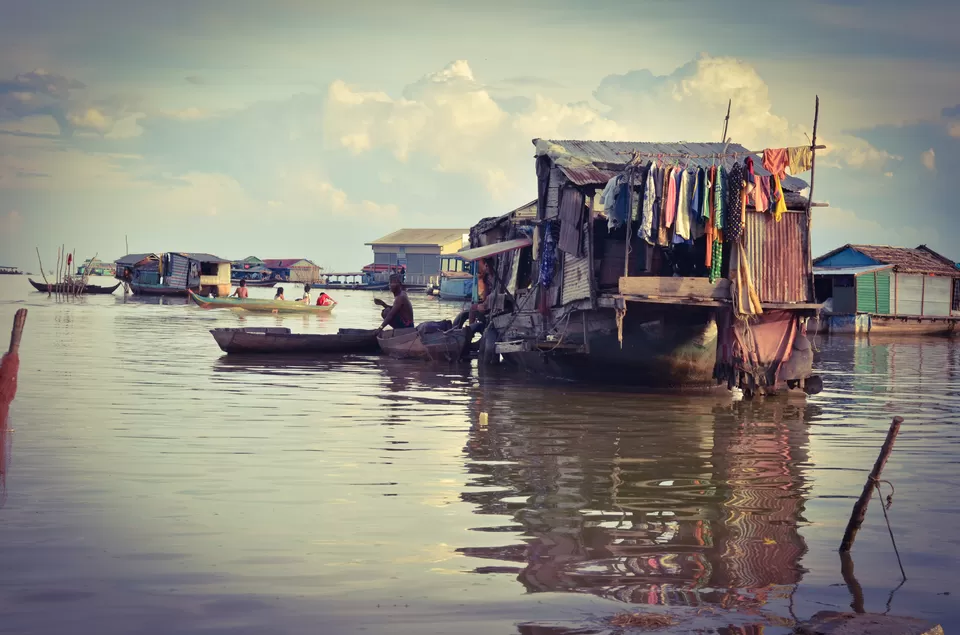 Photo of Tonle Sap Lake, Krong Siem Reap, Siem Reap, Cambodia by Abhishek Kumar