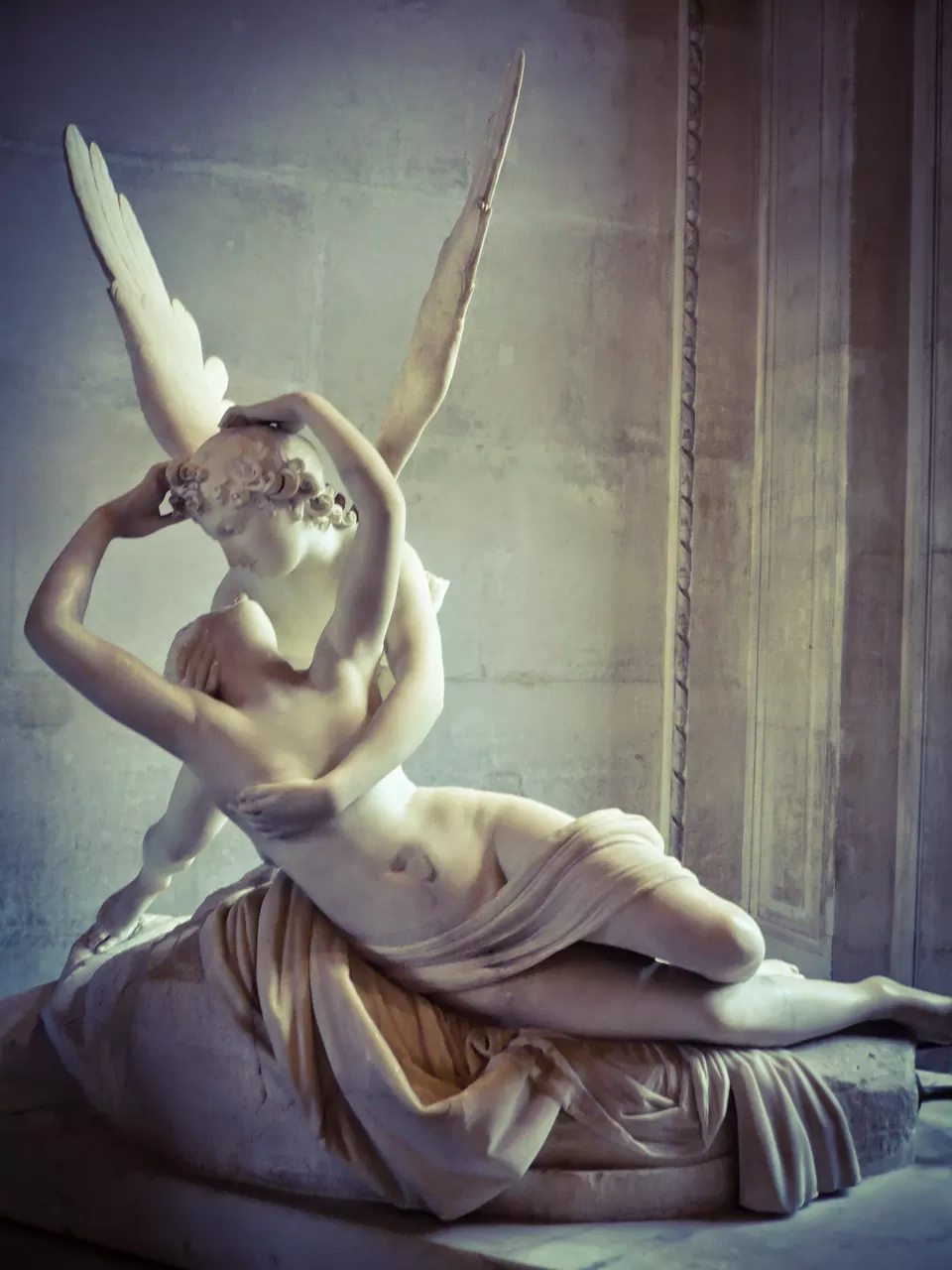 Photo of Louvre Museum, Paris, France by Abhishek Kumar