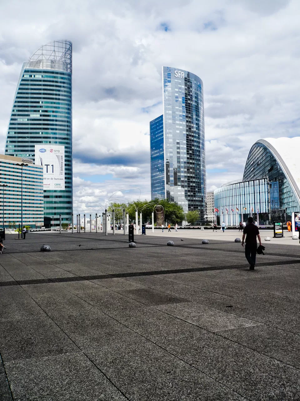 Photo of La Défense, Hauts-de-Seine, France by Abhishek Kumar