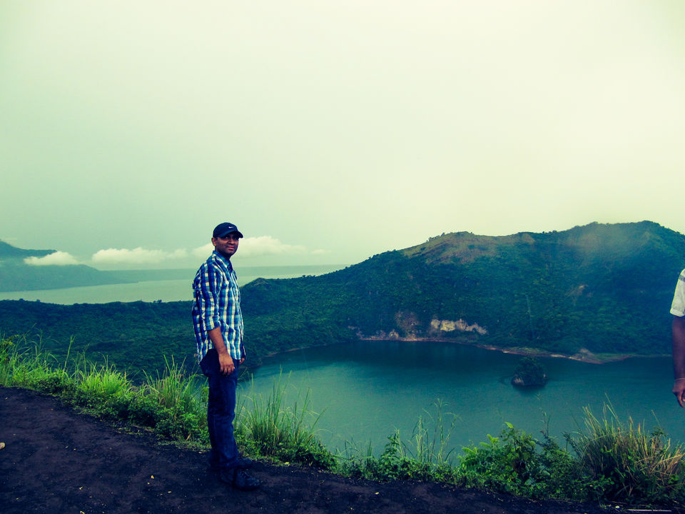 Photo of Hiking up the Taal Volcano in Luzon (Philippines) 2/10 by Abhishek Kumar