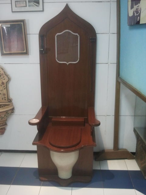 Photo of Toilet Museum-Swachh Bharat since beginning of time/Weird things in Delhi 7/20 by Neha Sakseria