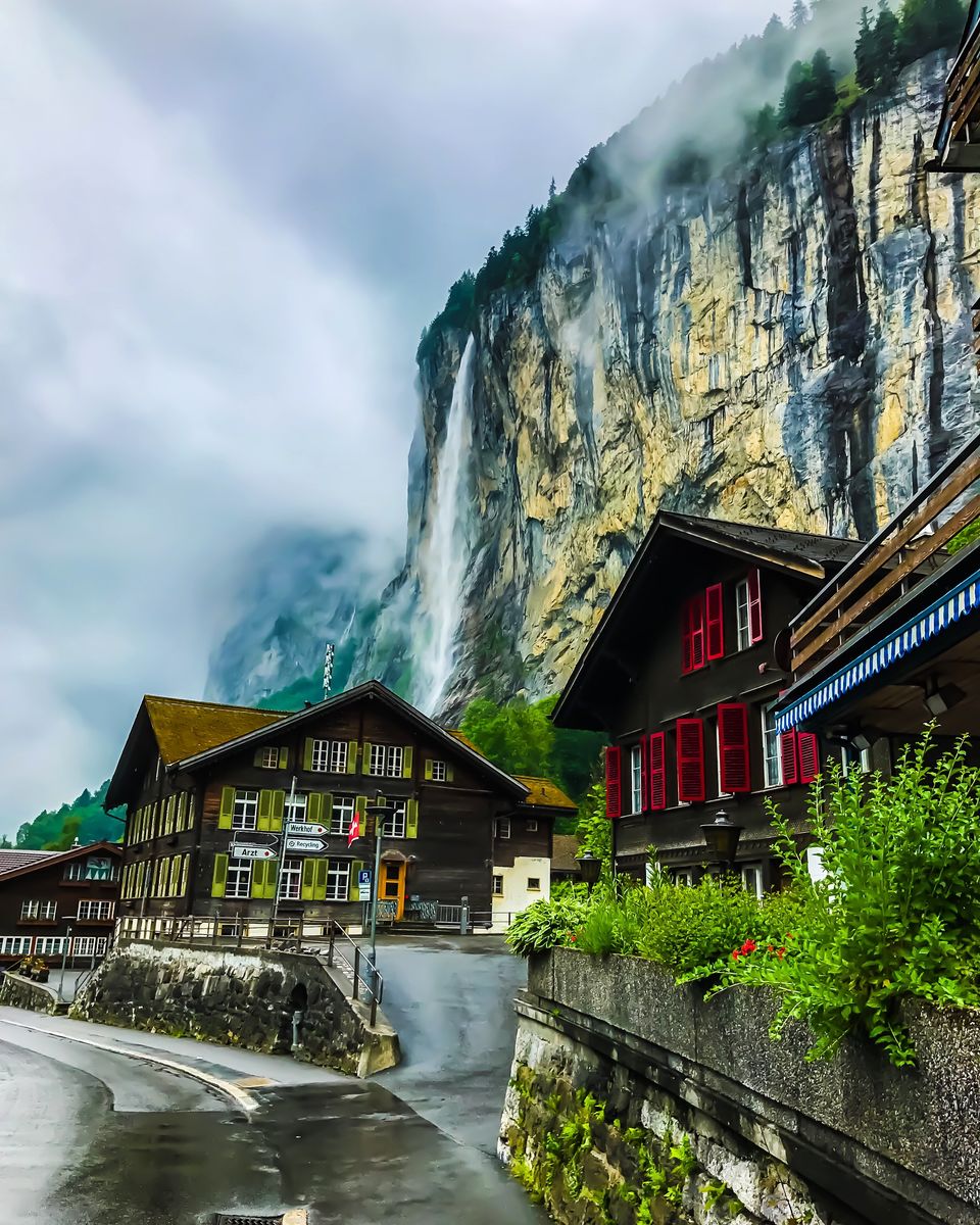 Photo of Absolute Must Visits in Switzerland 4/16 by Abinaya Mylsamy
