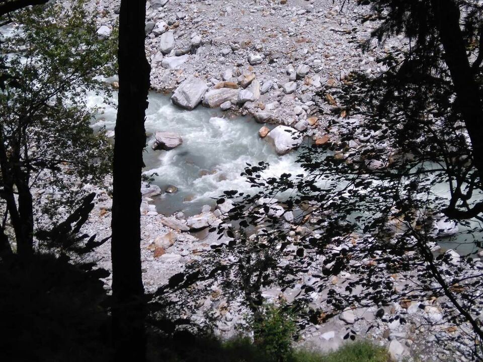 Photo of Valley of Flowers National Park, Chamoli, Uttarakhand, India by Manali J