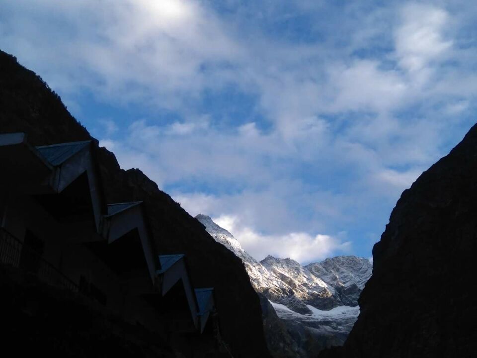 Photo of Valley of Flowers National Park, Chamoli, Uttarakhand, India by Manali J