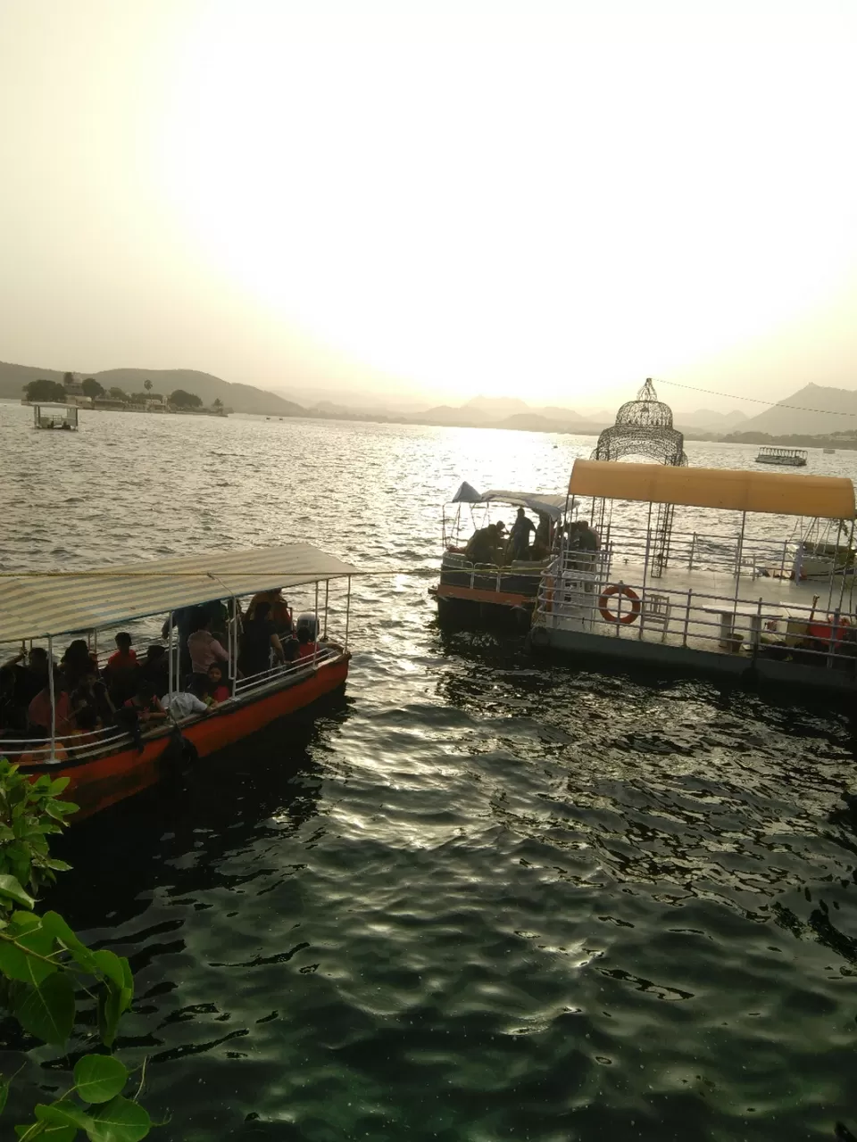 Photo of Lake Pichola, Pichola, Udaipur, Rajasthan, India by Kshitij Guglani