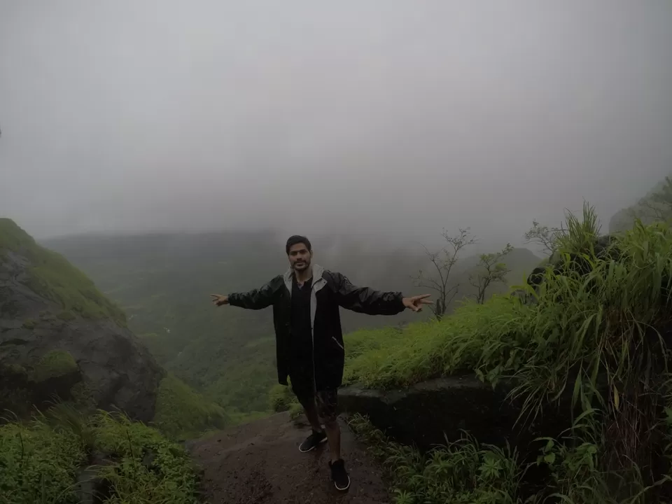 Photo of Vikatgad Peb Fort, Aanand Wadi, Maldunge, Maharashtra, India by Bhupendra Singh