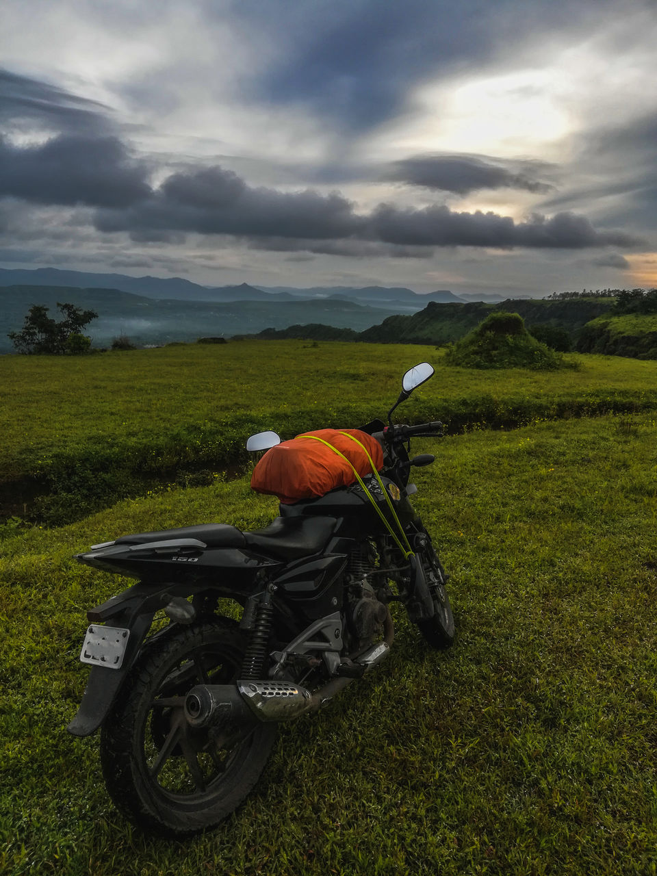 Photo of Kaas Plateau Satara: Exploreing The Valley Of Flowers #MyWanderlustStory 1/13 by Bhupendra Singh