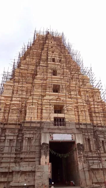 Photo of Sri Virupaksha Temple, Hampi, Karnataka, India by Cheryl John