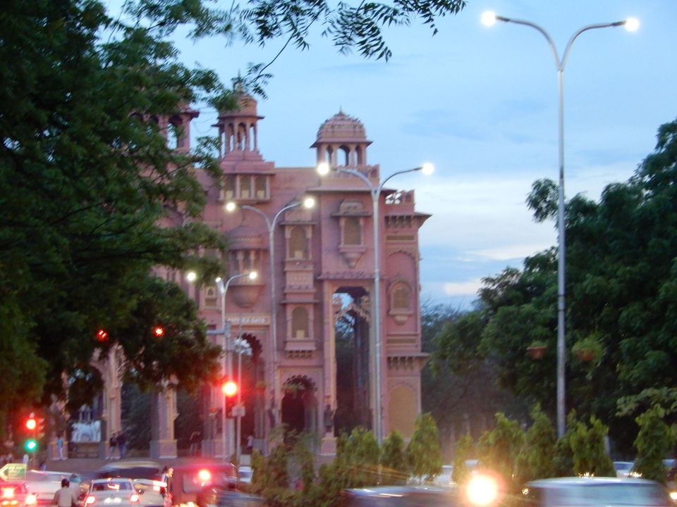 Photo of Patrika Gate, Jawahar Circle, Jaipur, Rajasthan, India by Rajat Kumar
