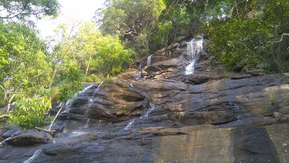 Photo of Kiliyur Falls, Killiyur Road, Pattipadi, Tamil Nadu, India by Akul Bajaj